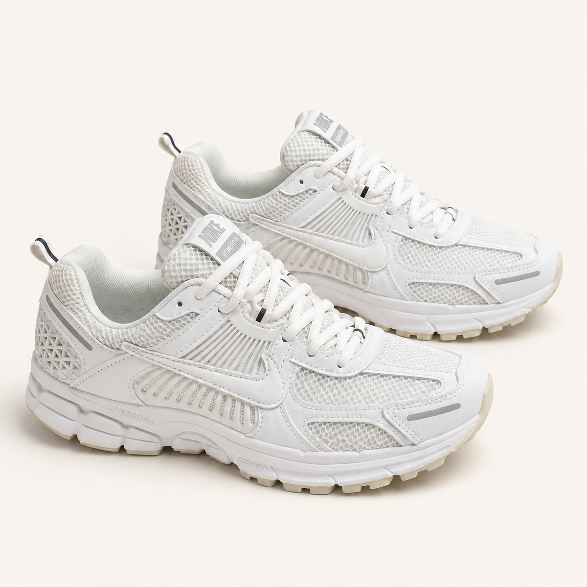 Nike Zoom Vomero 5 — Blanc total