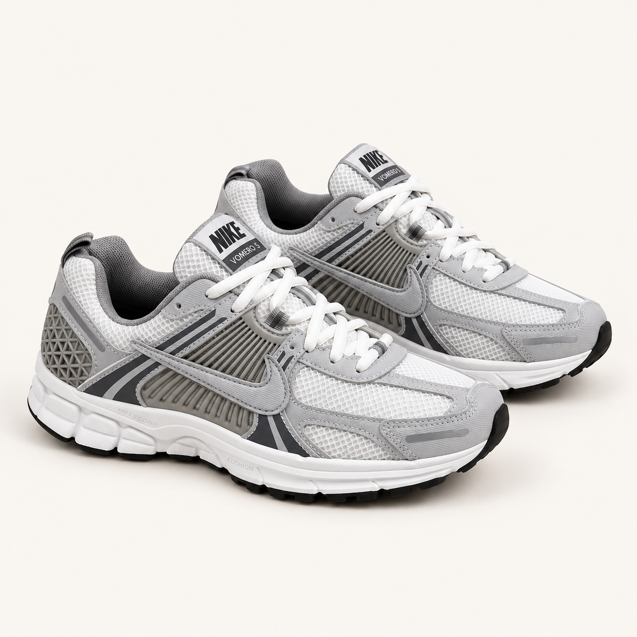 Nike Zoom Vomero 5 — Gris clair