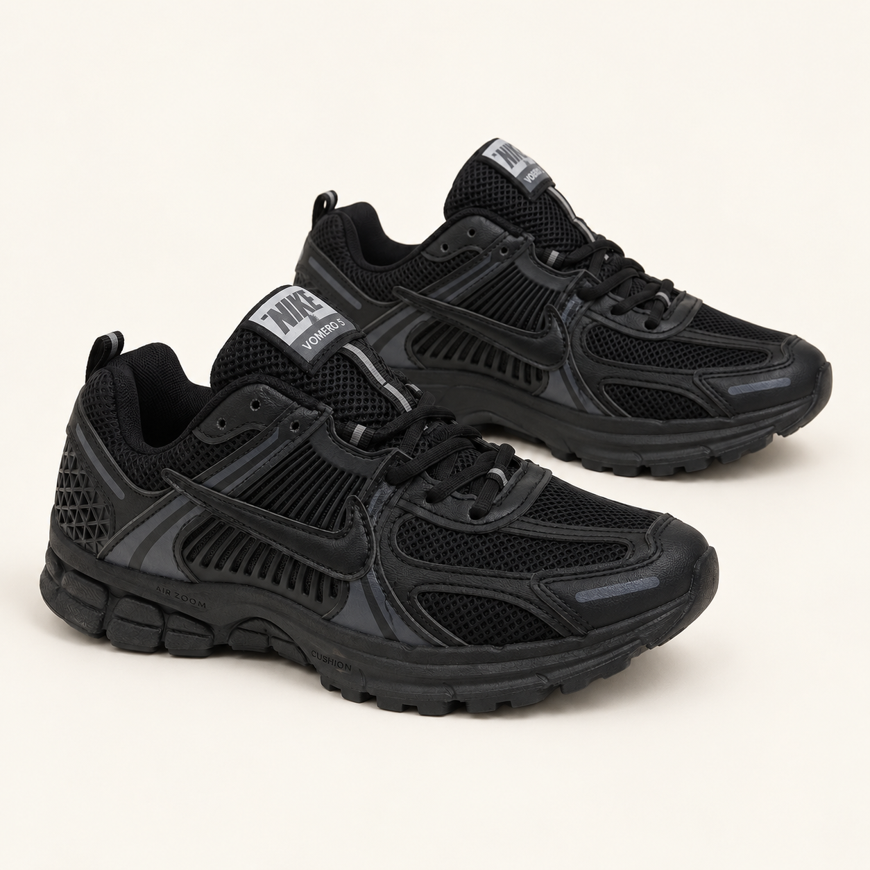 Nike Zoom Vomero 5 — Noir total